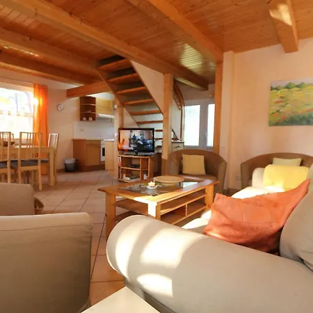 Strandhaus Duenenweg 17c Mit Terrasse Und Kamin * Baabe