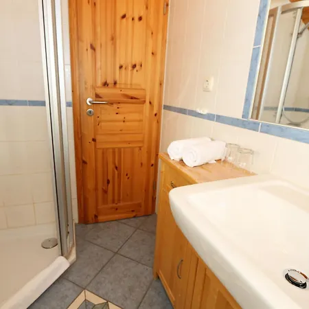 Ferienhaus Strandhaus Duenenweg 17c Mit Terrasse Und Kamin Baabe
